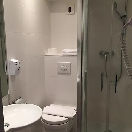 奥瑟夫多尔餐厅酒店 3* 斯特拉斯堡